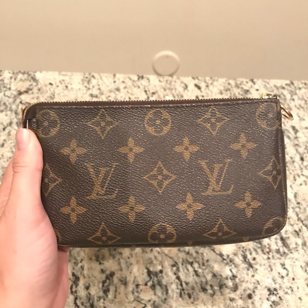 Louis Vuitton Monogram Pouchette pochette
